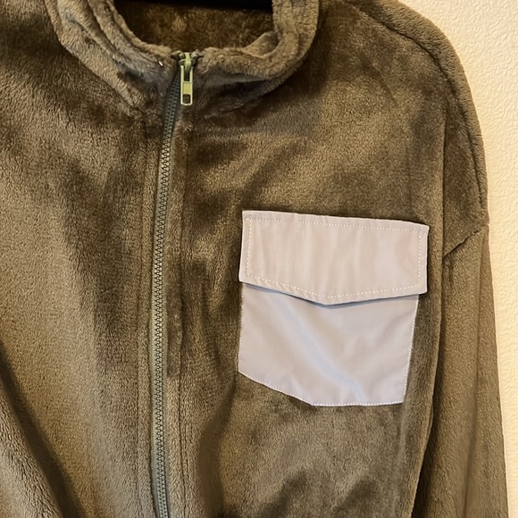 NWOT SHEIN Green Contrast Panel Flap Pocket Drop Shoulder Zip Up Jacket - Picture 9 of 9